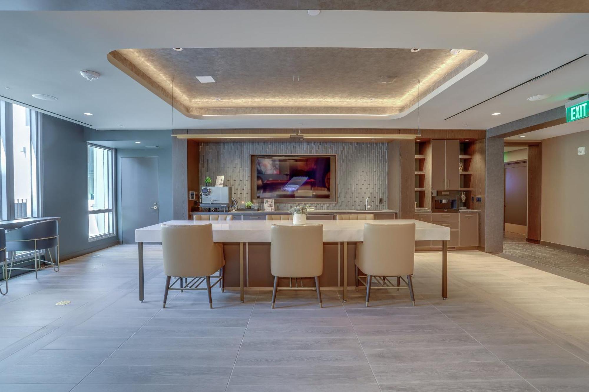 Stylish Condo At Clarendon With Rooftop Views Arlington Ngoại thất bức ảnh