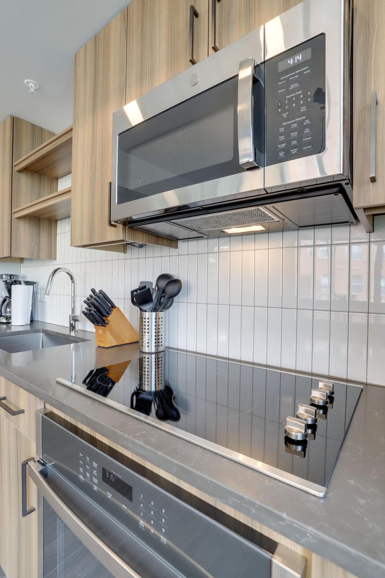 Stylish Condo At Clarendon With Rooftop Views Arlington Ngoại thất bức ảnh